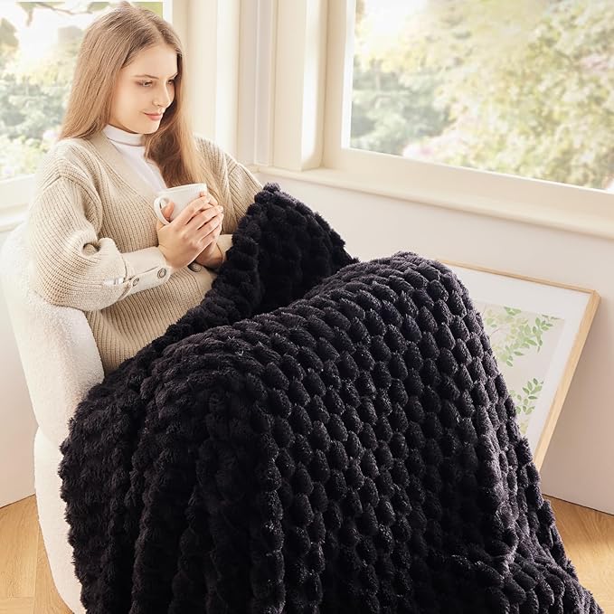 NEWCOSPLAY Super Soft Throw Blanket Black Premium Silky Flannel Fleece 3D Clouds Stylish Jacquard Lightweight Bed Blanket All Season Use 350GSM (Black, Throw(50"x60"))-Ruum Studio Home