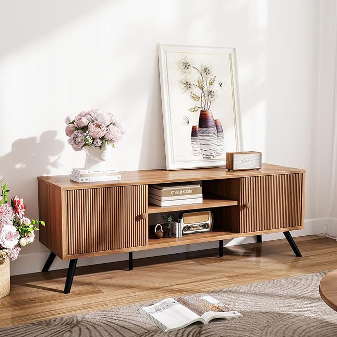 COMHOMA TV Stand for Living Room, Mid Century Modern Entertainment Center for 55/60/65 Inch TVs, Retro Brown TV Console with Fluted Door Cabinets and Open Adjustable Shelve Storage for Bedroom-Ruum Studio Home
