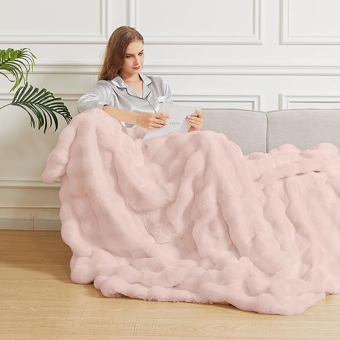 Pink Faux Fuzzy Fur King Size Throw Blanket 90x108 Cozy Furry Throw Rabbit Fur Blanket for Bed Soft Fluffy Blanket King for Living Room Bedroom Home Gifts 1000 GSM-Ruum Studio Home