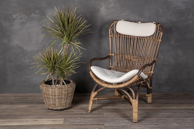 Rattan Kobo Indoor Outdoor Planter Basket with Plastic Pot Large 65 Gallon Soil Capacity-Ruum Studio Home
