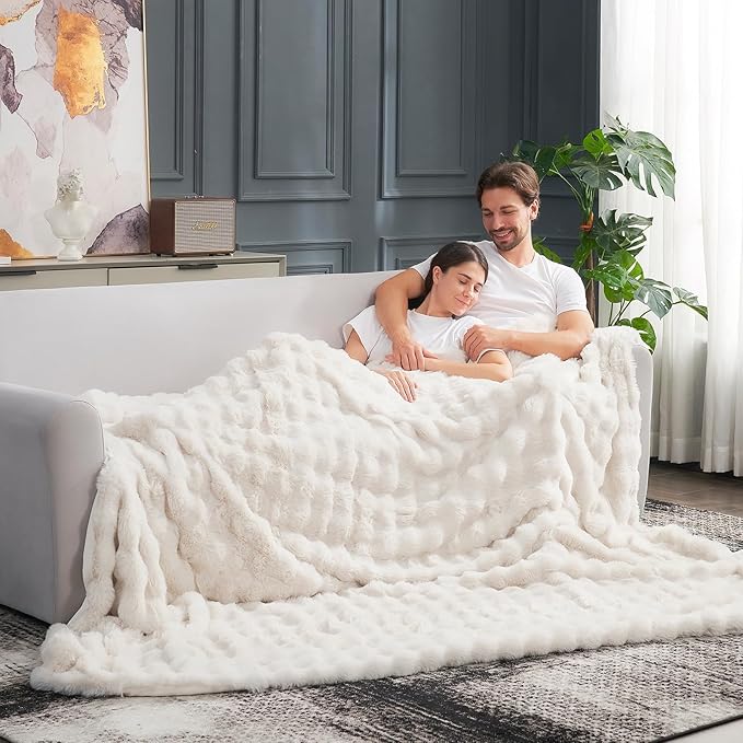 Cozy Bliss Faux Fur Throw Blanket for Couch, Fuzzy Soft Plush Thick Bubble Blanket for Sofa Bedroom Living Room, 90 * 90 Inches Cream White-Ruum Studio Home