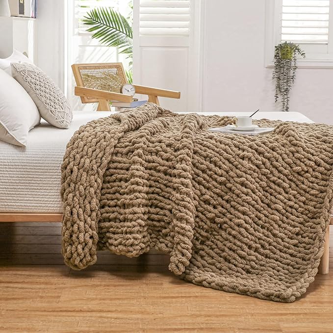 WESHIONGOO Chunky Knit Blanket Throw 50"×60" Knitted Throw Blankets for Couch Bed Fluffy Soft Blanket with Jumbo Chenille Yarn Thick 100% Handmade (Brown)-Ruum Studio Home