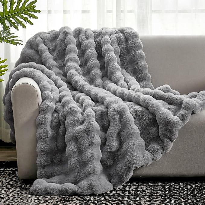 Cozy Bliss Faux Fur Throw Blanket for Couch, Fuzzy Soft Plush Thick Bubble Blanket for Sofa Bedroom Living Room,50 * 60 Inches Light Grey-Ruum Studio Home