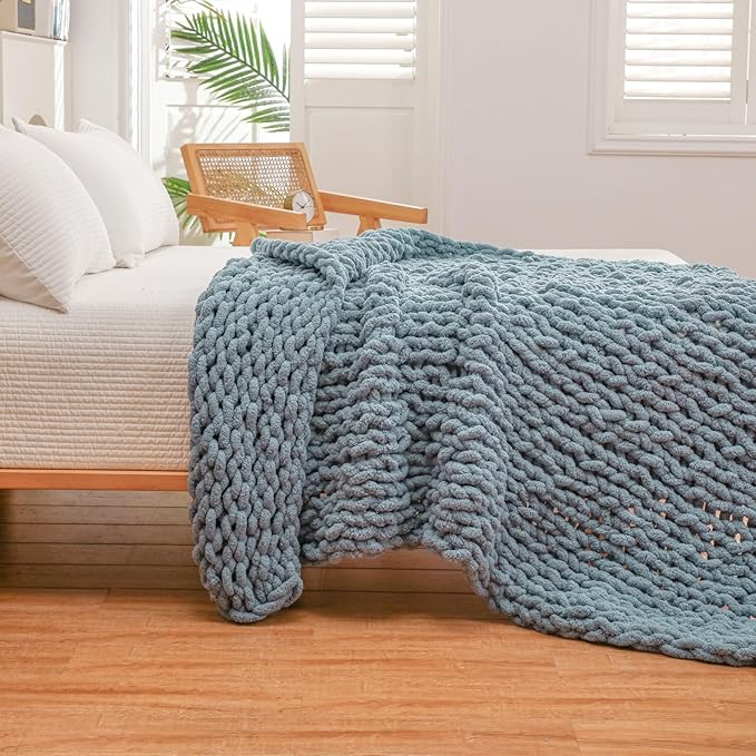 WESHIONGOO Chunky Knit Blanket Throw 50"×60" Knitted Throw Blankets for Couch Bed Fluffy Soft Blanket with Jumbo Chenille Yarn Thick 100% Handmade(Dusty Blue)-Ruum Studio Home