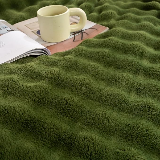 YUSOKI Luxury 3D Bubble Throw Blanket 5lb,All Ages,Home Decoration, (Olive Green,90 * 90inches)-Ruum Studio Home