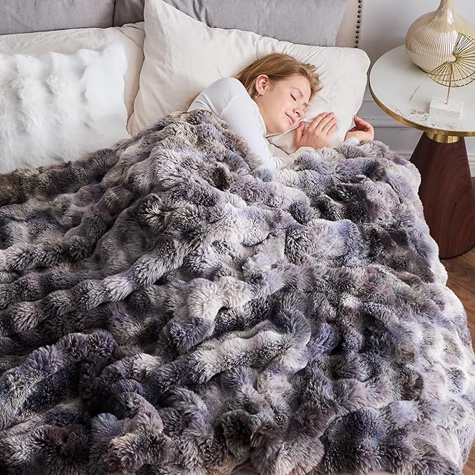 NEWCOSPLAY Faux Fur Twin Blanket Tie-dye Grey Luxury Fluffy Thick Warm Bubble Blanket for Couch Sofa Bed 700GSM (Tie-dye Grey, Twin(60"x80"))-Ruum Studio Home