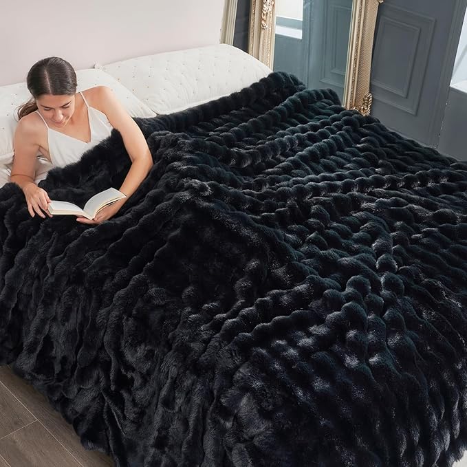 Cozy Bliss Faux Fur Throw Blanket for Couch, Fuzzy Soft Plush Thick Bubble Blanket for Sofa Bedroom Living Room, 108 * 90 Inches Black-Ruum Studio Home