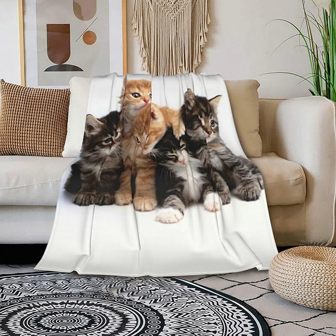 HGOD DESIGNS Cats Throw Blanket Ultra Soft Warm All Season Kittens Family Cats Decorative Fleece Blankets for Bed Chair Car Sofa Couch Bedroom 50"X60"-Ruum Studio Home