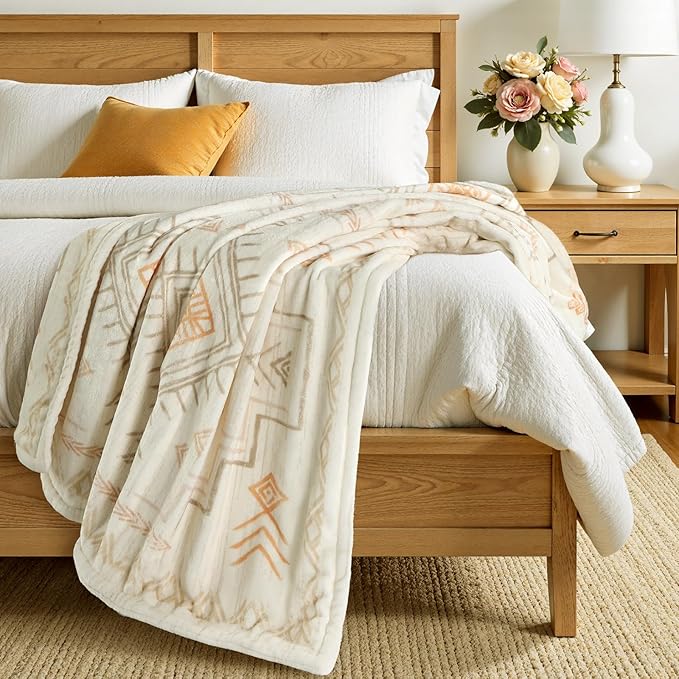Lahome Trible Printed Blanket Aztec Beige Throw Blanket for Couch Soft Cozy Flannel Fluffy Throw Blanket Fuzzy Retro Throw Blankets for Bed Sofa, Ivory 50''x60''-Ruum Studio Home
