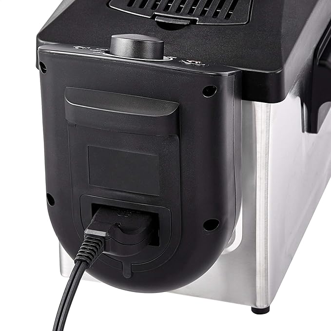 Amazon Basics 3.2-Qt (3.0L) Deep Fryer with 12-Cup Oil Capacity, Adjustable Temperature, Easy Draining Basket, Stainless Steel Exterior, Viewing Window, 1500W, Black & Silver-Ruum Studio Home