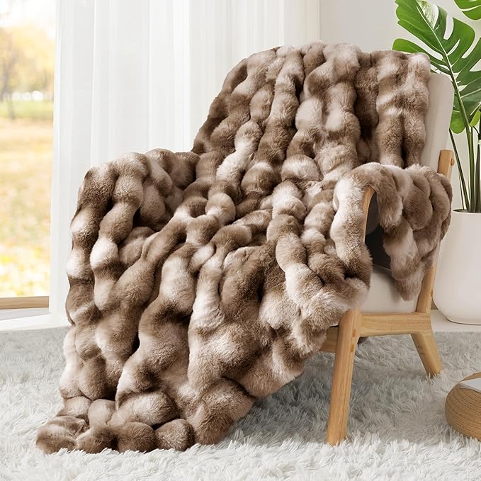 Touchat Luxury 1000GSM Faux Rabbit Fur Throw Blanket, Super Heavy Warm Cozy Brown Blankets for Couch Bed Sofa, Ruched Plush Fuzzy Elegant Soft Reversible Mink Blanket for Living Room Bedroom-Ruum Studio Home