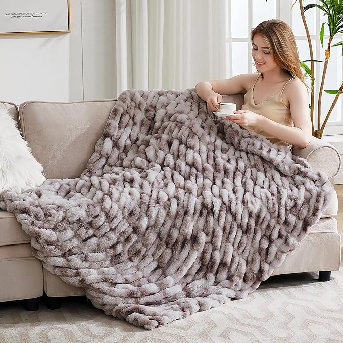 Ultra Soft Luxury Faux Fur Twin Blanket for Counch,Fuzzy Fluffy Plush Warm Cozy Elegant Wrinkled Blanket for Sofa Bedroom Living Room,（60"x80",Tie-dye Taupe）-Ruum Studio Home