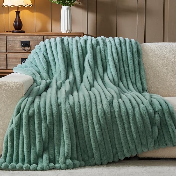 NEWCOSPLAY Faux Fur Twin Blanket New Sage Green 3D Ribbed Plush Thick Warm Blanket for Couch Sofa Bed 850GSM (New Sage Green Ribbed, Twin(60"x80"))-Ruum Studio Home