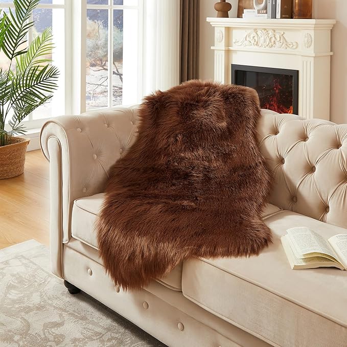 AMTOVO Faux Fur Rug, Coffee Area Rug, Fluffy Sheepskin Rug, Fuzzy Ultra Soft 2 x 4 ft Shag Rugs for Bedroom Sofa Throw Cushion Room Decor, Sheepskin-Ruum Studio Home