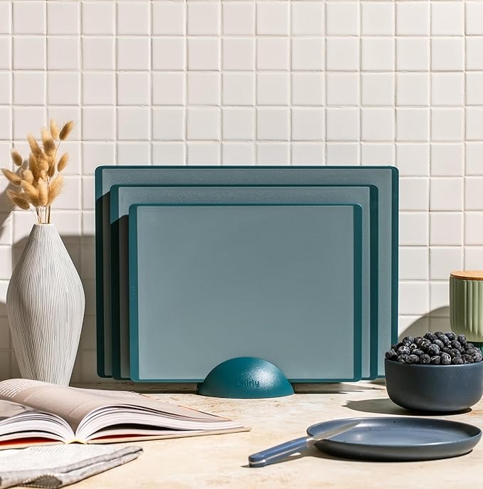 SMIRLY Plastic Cutting Board Set with Holder 3 Pieces, Non-Slip Dishwasher Safe Chopping Boards for Kitchen, Blue-Ruum Studio Home