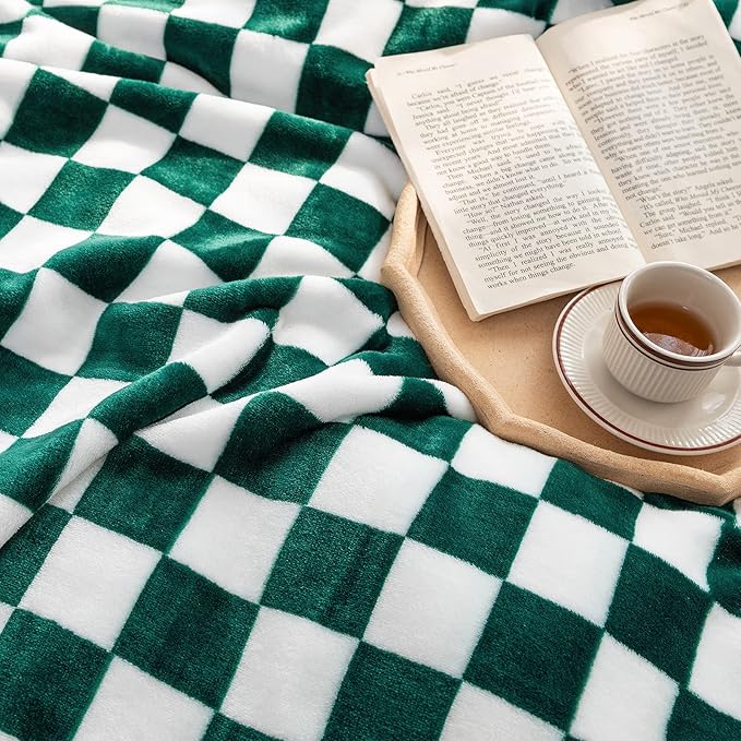 LOMAO Throw Blankets Flannel Blanket with Checkerboard Grid Pattern Soft Throw Blanket for Couch, Bed, Sofa Luxurious Warm and Cozy for All Seasons (Green, 50"x60")-Ruum Studio Home