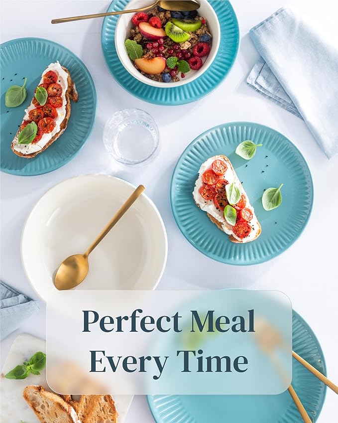 Stoneware Dinnerware Set for 4 People HYGGE 16-Piece - Elegant Scandi Design - Premium Dish Set - Bowl and Plate Set - Tableware for 4 People in a Ribbed Design - Pure Living in Green-Ruum Studio Home