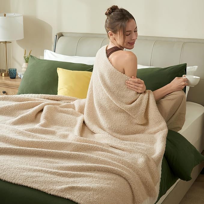 Joiedomi Twin Blanket for Couch Bed, Light Camel Knitted Blankets Gifts for Women Mom Girls, Cozy Cute Soft Throw Home Room Decor Aesthetic for Women Mothers Birthday Gifts 60x80 Inches-Ruum Studio Home