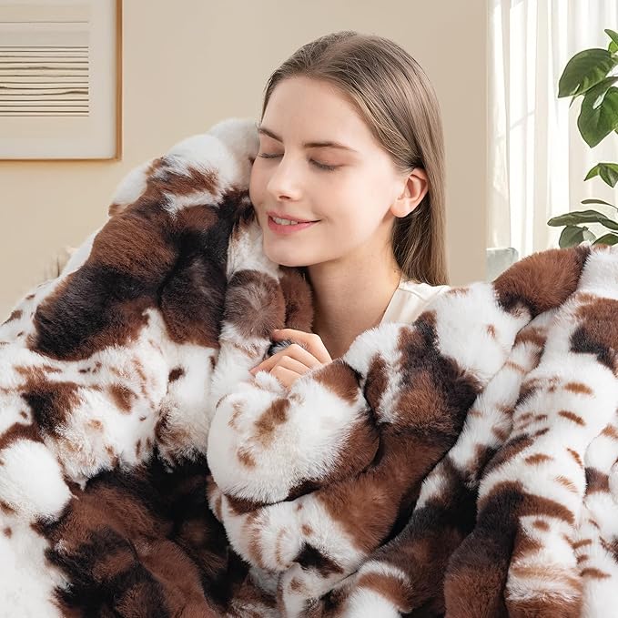 Touchat Cow Print Blanket for Couch, Faux Fur Throw Blanket, Super Heavy Warm Cozy Blankets for Bed Sofa, Bubble Plush Fuzzy Soft Mink Blanket for Living Room Bedroom, Cow Brown-Ruum Studio Home