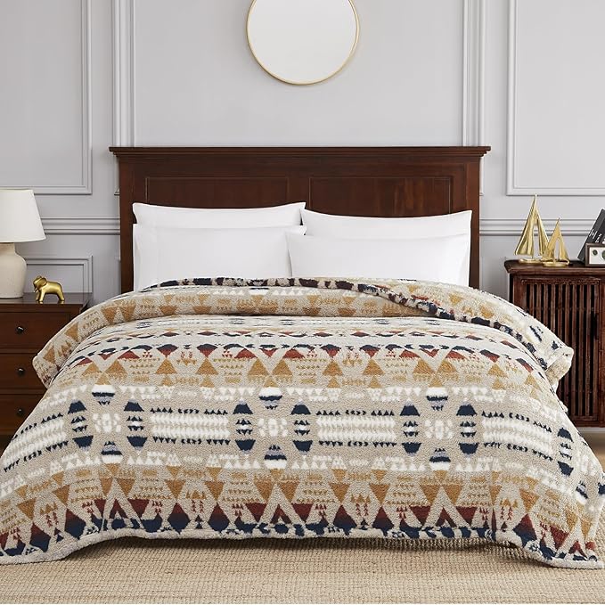 CASAAGUSTO Boho Sherpa Throw Blanket, Aztec King Size Blanket, Ultra Soft, Warm, Cozy, Plush, Thick Fleece Bohemian Throw Blanket for Couch, Bed, Sofa (Khaki 108 * 90 Inch)-Ruum Studio Home