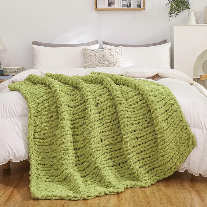 WESHIONGOO Chunky Knit Blanket Throw 50"×60" Knitted Throw Blankets for Couch Bed Fluffy Soft Blanket with Jumbo Chenille Yarn Thick 100% Handmade (Lime Green)-Ruum Studio Home