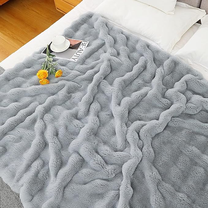 UKELER Ultra Soft Throw Blanket Grey Fluffy Blankets & Throws Faux Fur Blanket for Couch, Bed, Sofa Cozy Plush Warm Thick Velvet Blanket for Women, Men 50''x60''-Ruum Studio Home