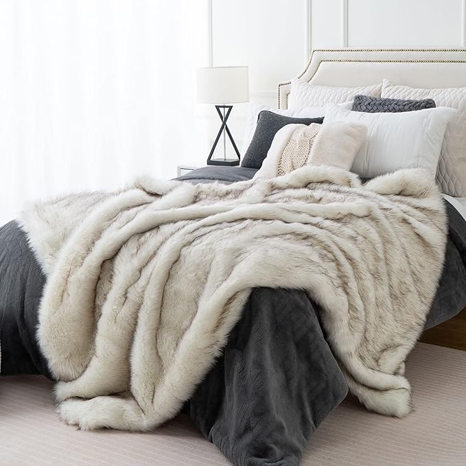 BATTILO HOME Luxury Ivory White Faux Fur Throw Blanket for Bed, Extra Large Super Soft Fluffy Cozy Fall Thick Warm Fox Fur Throw Blankets for Couch, Bed Reversible to Plush Velvet (60"x80")-Ruum Studio Home