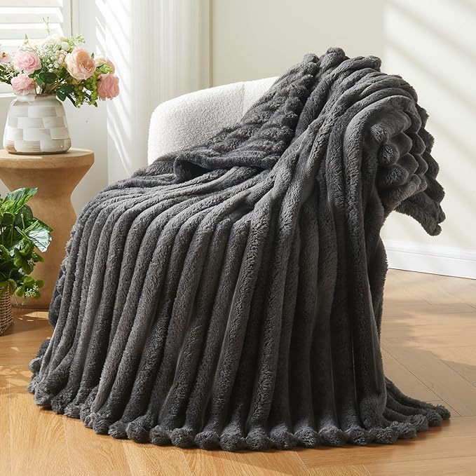 NEWCOSPLAY Super Soft Throw Blanket Grey Premium Silky Flannel Fleece 3D Ribbed Jacquard Lightweight Bed Blanket All Season Use (Grey Ribbed, Throw(50"x60"))-Ruum Studio Home