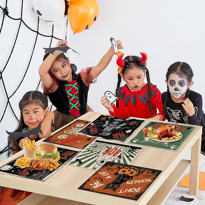 Halloween Placemats Set of 6 Vintage Plastic Table Mats Black Cat Place Mats Washable Ghost Witch Bat Rectangle Skull Table Decoration for Indoor Outdoor Party Kitchen Dining-Ruum Studio Home