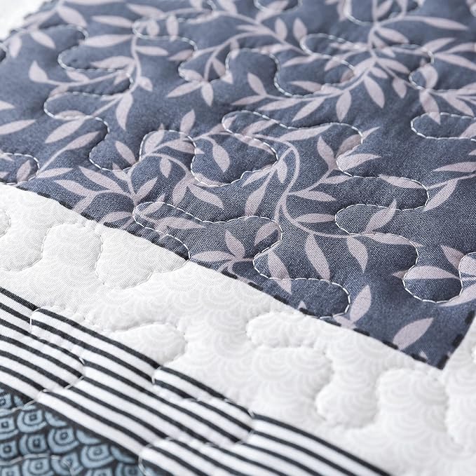 NEWLAKE Quilt Bedspread Sets - Bohemian Farmhouse Pattern Reversible Coverlet Set, Queen Size-Ruum Studio Home