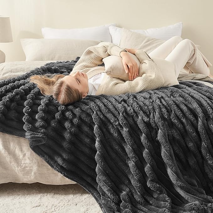 NEWCOSPLAY Super Soft Throw Blanket Grey Premium Silky Flannel Fleece 3D Ribbed Jacquard Lightweight Bed Blanket All Season Use (Grey Ribbed, Throw(50"x60"))-Ruum Studio Home