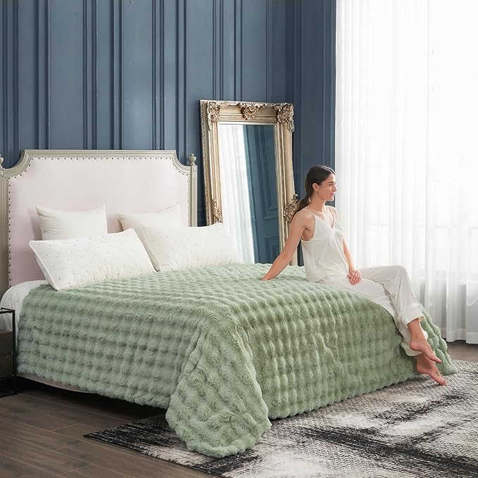 Cozy Bliss Faux Fur Throw Blanket for Couch, Fuzzy Soft Plush Thick Bubble Blanket for Sofa Bedroom Living Room, 108 * 90 Inches Sage Green-Ruum Studio Home