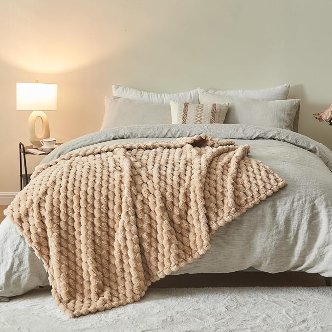 NEWCOSPLAY Super Soft Twin Blanket Brown Premium Silky Flannel Fleece 3D Clouds Stylish Jacquard Lightweight Bed Blanket All Season Use 350GSM (Brown, Twin(60"x80"))-Ruum Studio Home