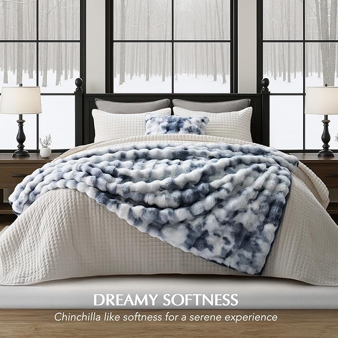 EVERGRACE Ultra Soft Luxury Fluffy Ridgeline Faux Rabbit Fur Throw Blanket, Thick Warm Bubble Throw for Bed, Cozy Plush Reversible Blankets for Couch, Chair, Sofa, Cloud Blue, 50x60 Inches, 870 GSM-Ruum Studio Home