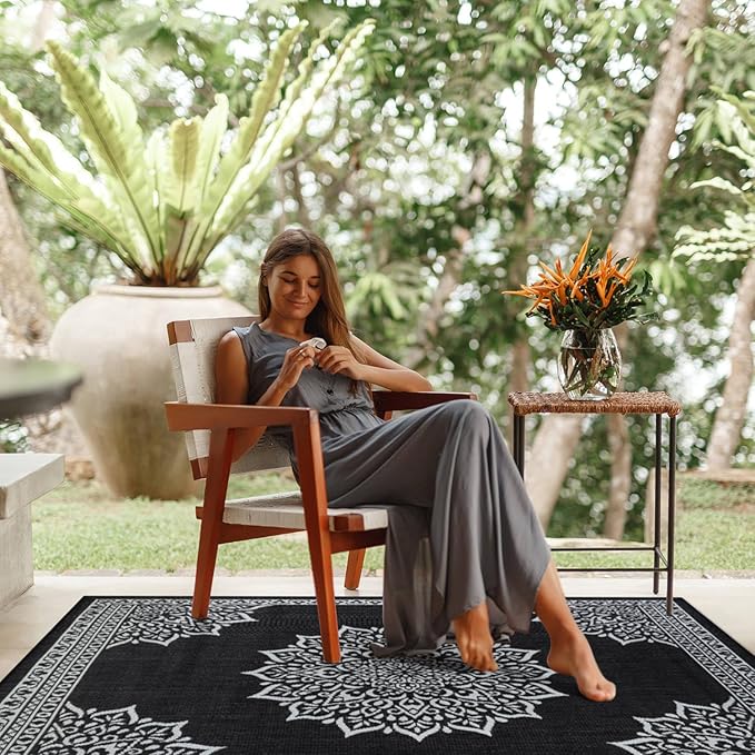 CAMILSON Outdoor Rug, 5x7 Medallion Black White Modern Area Rugs for Indoor and Outdoor Patios, Kitchen and Hallway Mats, Washable Porch Deck Outside Carpet (Medallion Black, 5 x 7)-Ruum Studio Home