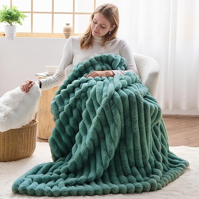 NEWCOSPLAY Faux Fur Twin Blanket Light Teal 3D Ribbed Plush Thick Warm Blanket for Couch Sofa Bed 850GSM (Light Teal Ribbed, Twin(60"x80"))-Ruum Studio Home