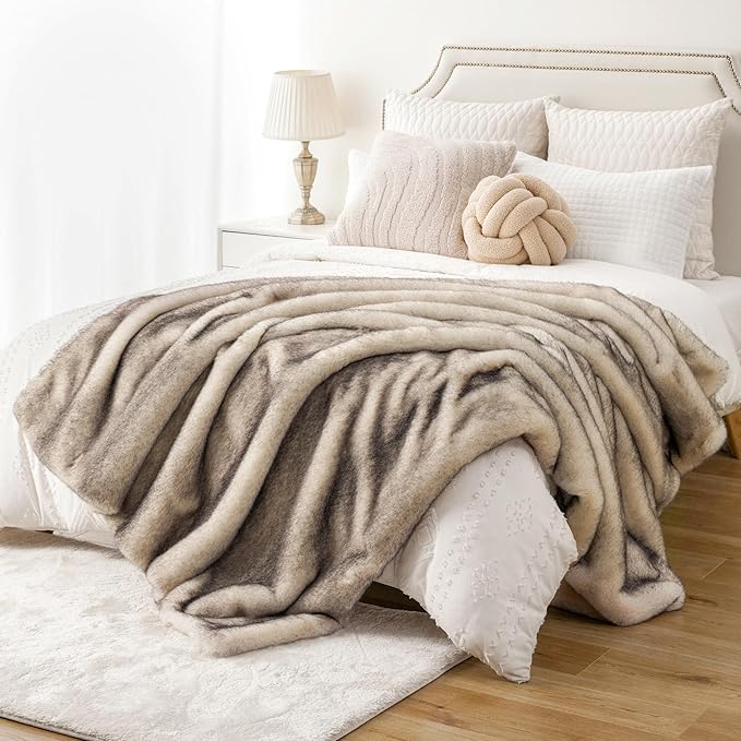 BATTILO HOME Luxury Fluffy Faux Fur Throw Blanket, Cozy Warm Fur Blanket for Couch Sofa, Plush Fuzzy Fur Throws with Long Pile & Brushed Tips, 60"x80"-Ruum Studio Home