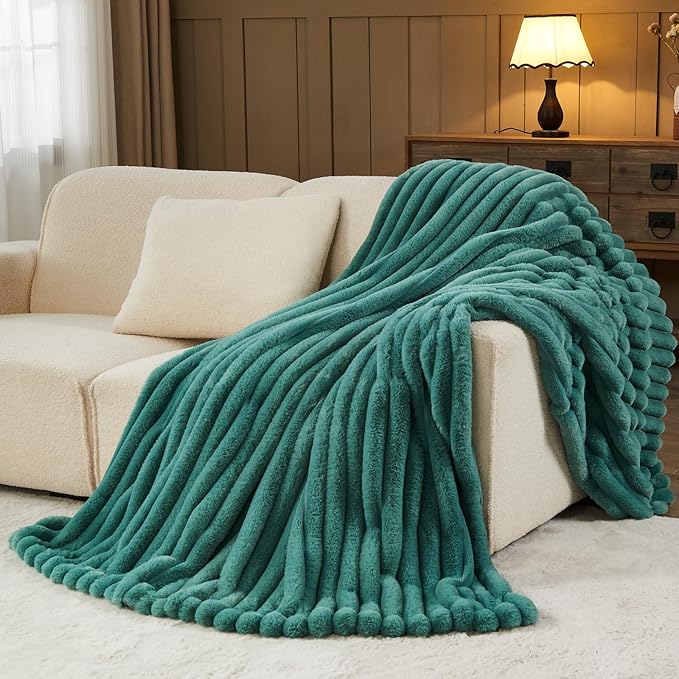 NEWCOSPLAY Faux Fur Throw Blanket Light Teal 3D Ribbed Plush Thick Warm Blanket for Couch Sofa Bed 850GSM (Light Teal Ribbed, Throw(50"x60"))-Ruum Studio Home