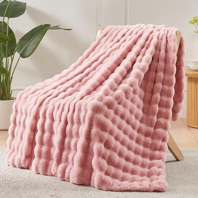 NEWCOSPLAY Faux Fur Throw Blanket Pink Bubble Blanket Thick Warm Soft for Couch Sofa Bed 550GSM (Pink, Throw(50"x60"))-Ruum Studio Home