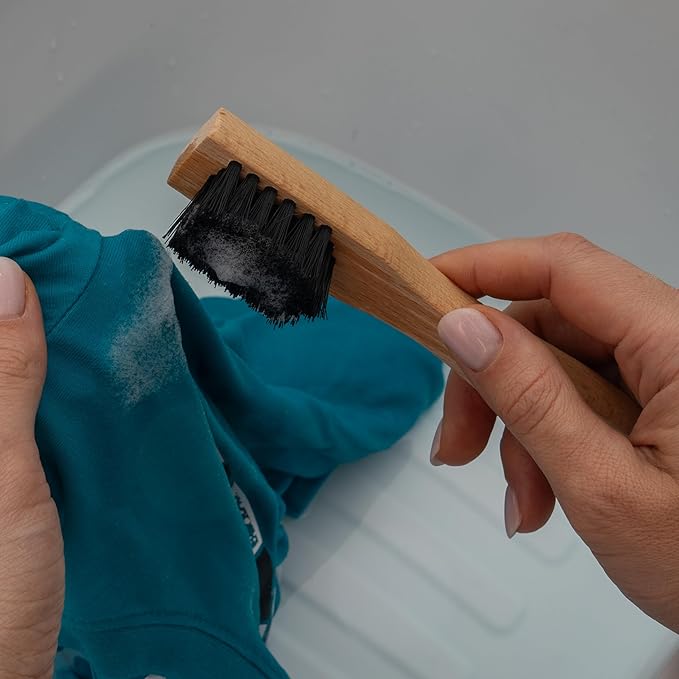 KONEX Laundry Brush - European Economy Laundry Brush for Stains on Clothes, Incredible Stain Remover with Sturdy Bristles, Convenient Handheld Design for Effortless Cleaning-Ruum Studio Home