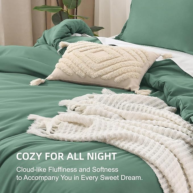Litanika Comforters Queen Size Haze Green, 3 Pieces Lightweight Solid Bedding Set & Collections, All Season Fluffy Bed Set (90x90 Inches Comforter & 2 Pillowcases)-Ruum Studio Home