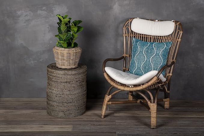 Rattan Kobo Indoor Outdoor Planter Basket with Plastic Pot Small 25-Gallon Soil Capacity-Ruum Studio Home