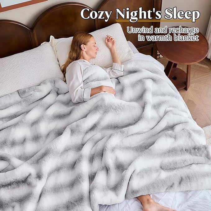 Luxury Faux Fur Blanket - Soft Warm Plush Blankets for Couch Sofa Bed, Fluffy Thick Throws for Bedroom, Office, Living Room, Decorative Reversible, Not Easy to shed- 60"x80", Grey/White-Ruum Studio Home