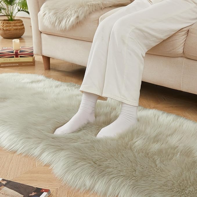 AMTOVO Faux Sheepskin Rug, Light Grey Ultra Soft Fluffy Shag Area Rug, 2 x 6 ft Faux Fur Rug for Bedroom Sofa Throw Cushion Room Decor, Sheepskin-Ruum Studio Home