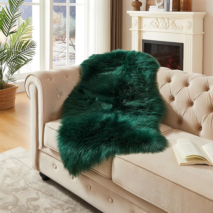AMTOVO Faux Fur Rug, Dark Green Area Rug, Fluffy Sheepskin Rug, Fuzzy Ultra Soft 2 x 4 ft Shag Rugs for Bedroom Sofa Throw Cushion Room Decor, Sheepskin-Ruum Studio Home