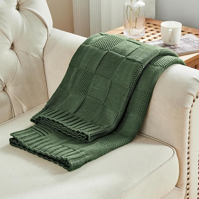 CozeCube Knit Throw Blanket,Christmas Green Checkered Bedroom Blanket for Couch,Soft Cozy Warm Knitted Blanket for Bed Sofa Living Room,Decorative Spring Fall Throw Blanket 60"X80",Christmas Green-Ruum Studio Home