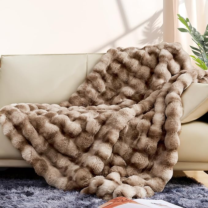 Touchat Luxury 1000GSM Faux Rabbit Fur Throw Blanket, Super Heavy Warm Cozy Brown Blankets for Couch Bed Sofa, Ruched Plush Fuzzy Elegant Soft Reversible Mink Blanket for Living Room Bedroom-Ruum Studio Home