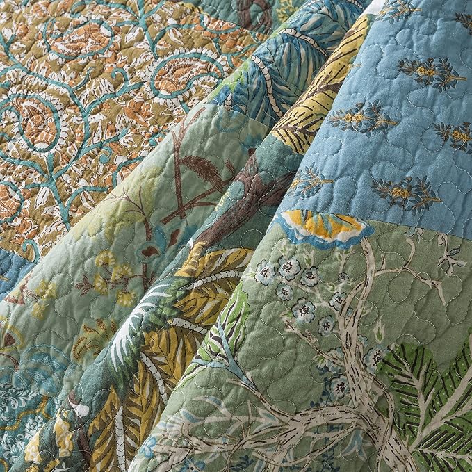 NEWLAKE Cotton Patchwork Bedspread, 3-Piece Bedding Quilt Set with Real Stitched Embroidery, Reversible Matelasse Bed Coverlet Set,Green Farmhouse Garden,King Size-Ruum Studio Home
