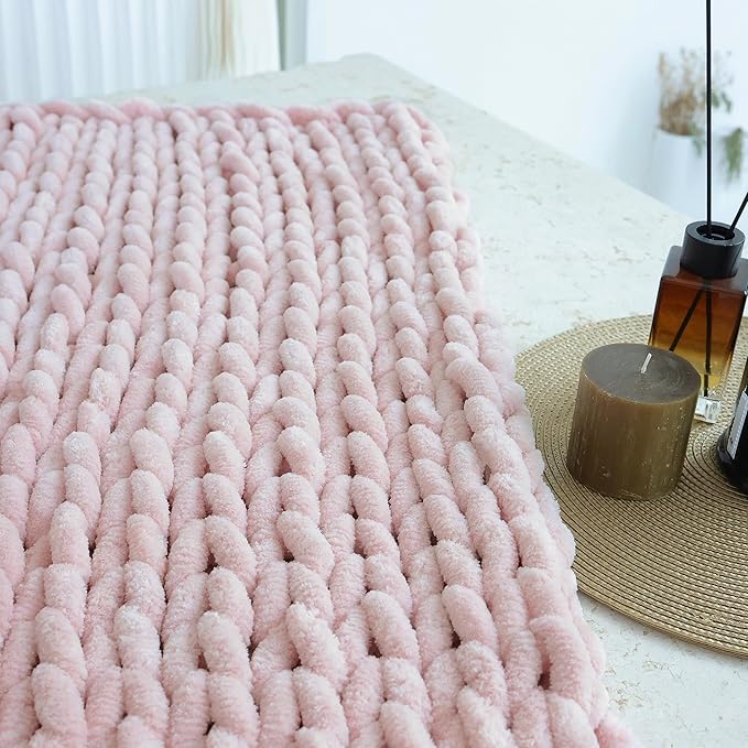 Maetoow Chenille Chunky Knit Blanket Throw （40×50 Inch）, Handmade Warm & Cozy Blanket Couch, Bed, Home Decor, Soft Breathable Fleece Banket, Christmas Thick and Giant Yarn Throws, Light Pink-Ruum Studio Home