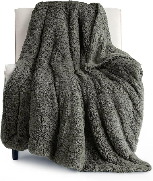 Bedsure GentleSoft Fuzzy Sherpa Faux Fur Twin Blanket Olive Green Cozy Gifts for Women Men, Soft Fleece Plush Warm Minky Thick Blanket Twin Size for Bed, Room Dorm Essentials Olive Decor Gifts, 60x80-Ruum Studio Home